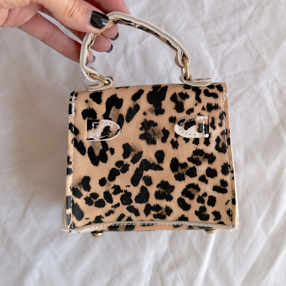 PrettyLittleThing Leopard Mini Bag - Picture 4 of 9